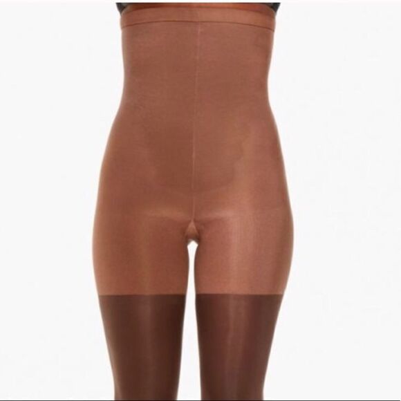 SPANX JET Black High Waist to Mid Thigh! - Picture 1 of 7